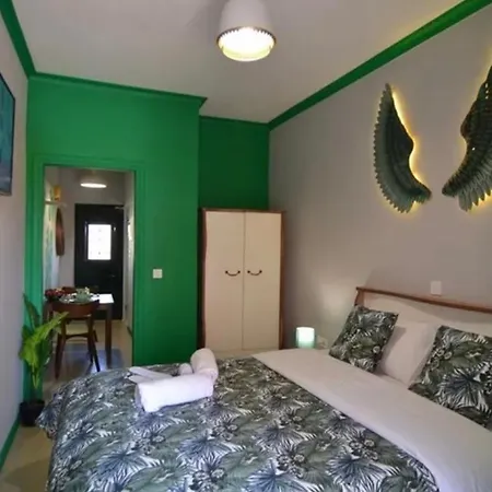 Icarus Apartment